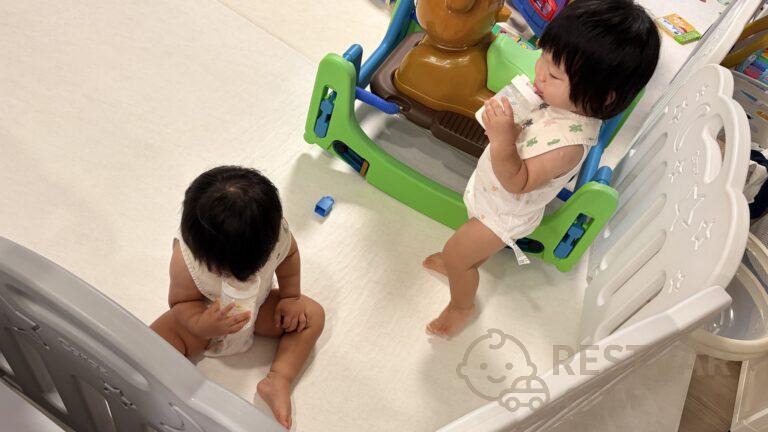 16개월 아기 빨대컵 우유 흘림, 턱받이 없이 먹이면 생기는 일